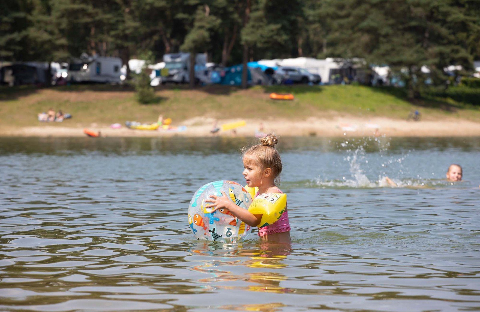 Blauwe meer strandbad web